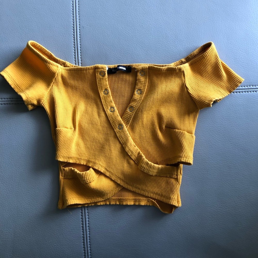 fashion nova crop top